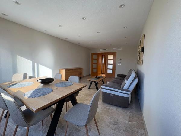 Piso en avenida del Municipi