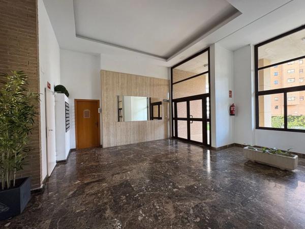 Piso en avenida del Municipi