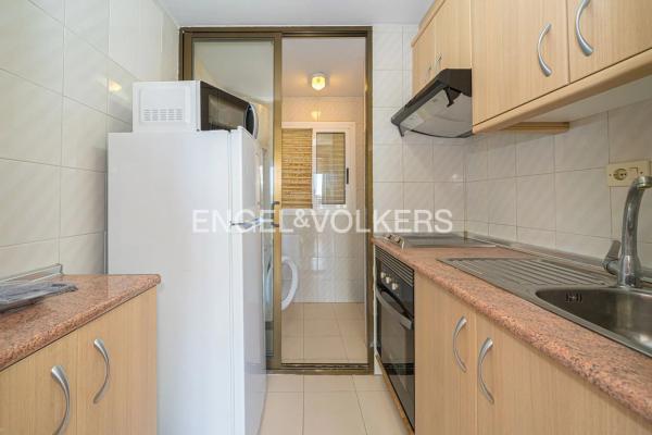 Piso en calle Islandia, 6