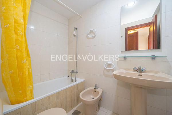 Piso en calle Islandia, 6