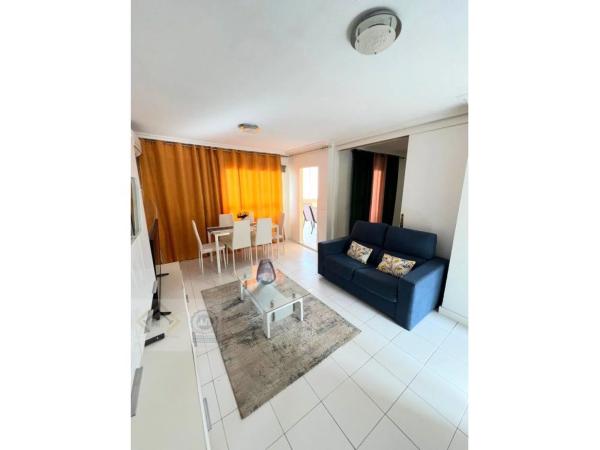 Piso en calle de Viena