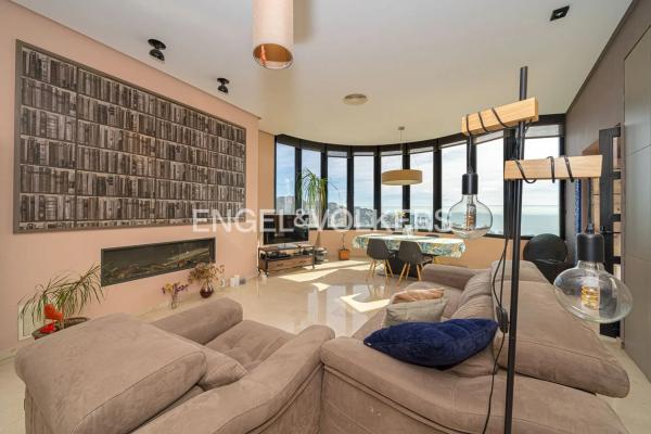 Piso en avenida del Municipi