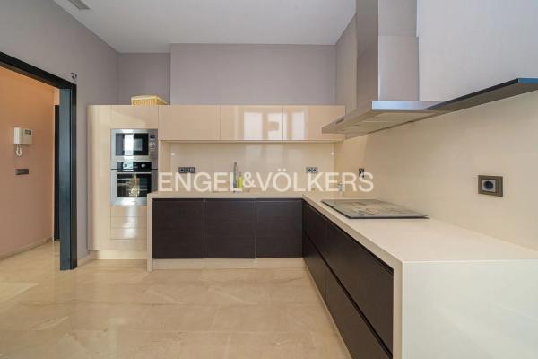 Piso en avenida del Municipi