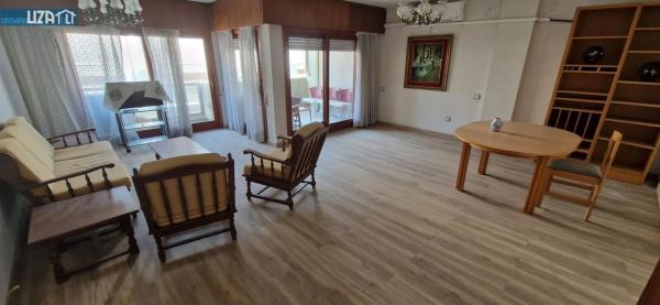 Piso en avenida Mare de Déu del Sofrat, 5