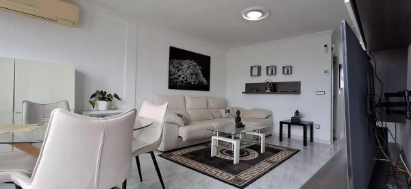 Piso en avenida de Francia