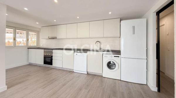 Piso en pasaje Rosaleda, 1