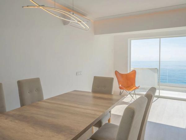 Piso en avenida Mare de Déu del Sofrat