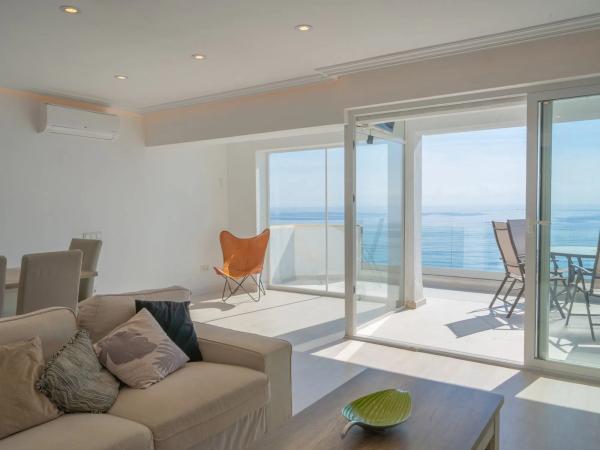 Piso en avenida Mare de Déu del Sofrat