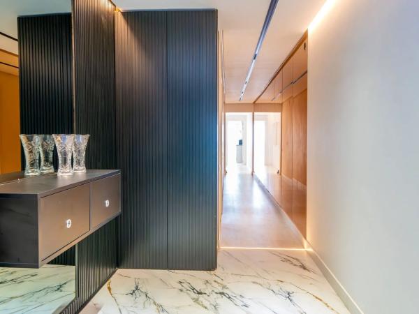 Piso en avenida Mare de Déu del Sofrat