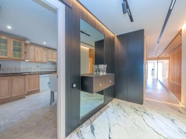 Piso en avenida Mare de Déu del Sofrat