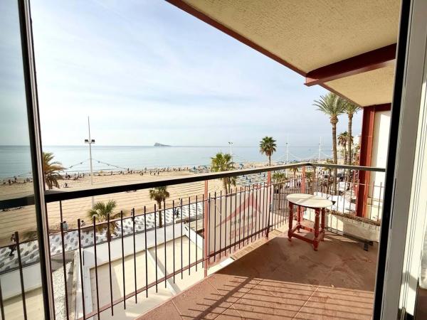 Piso en avenida Alcoi