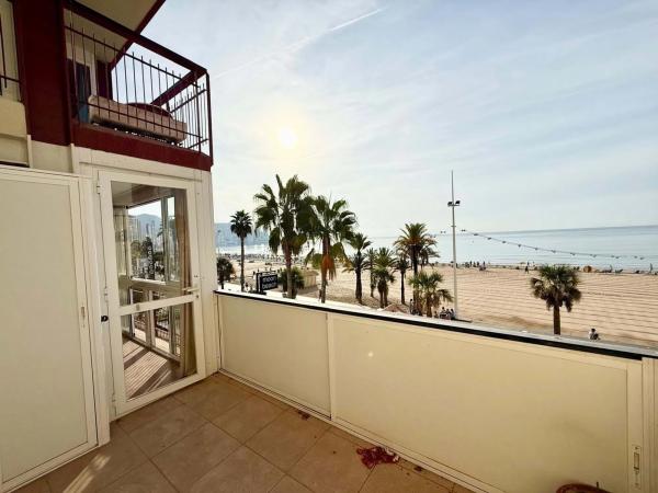 Piso en avenida Alcoi