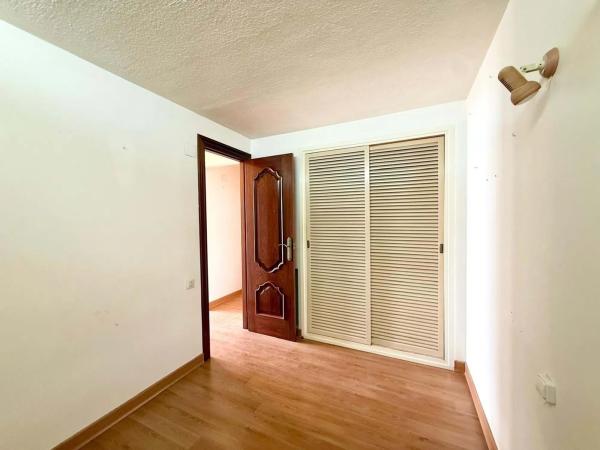 Piso en avenida Alcoi