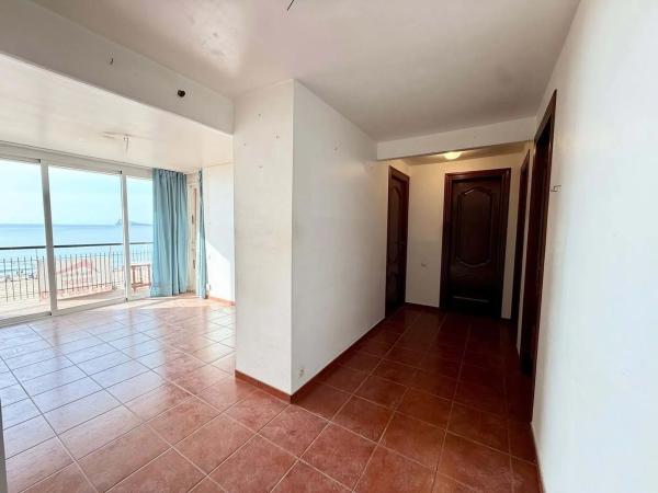 Piso en avenida Alcoi