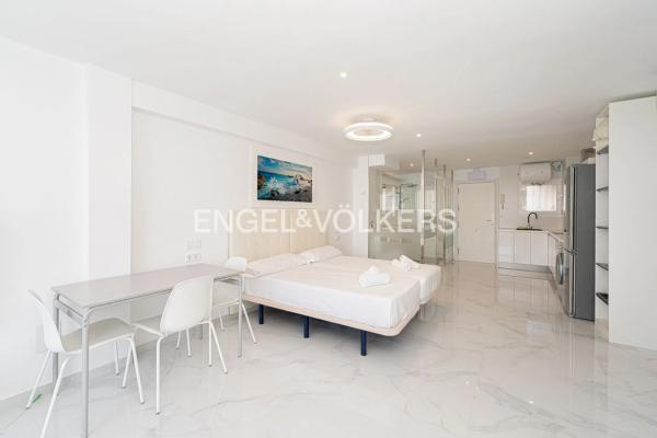 Estudio en avenida de Madrid, 26