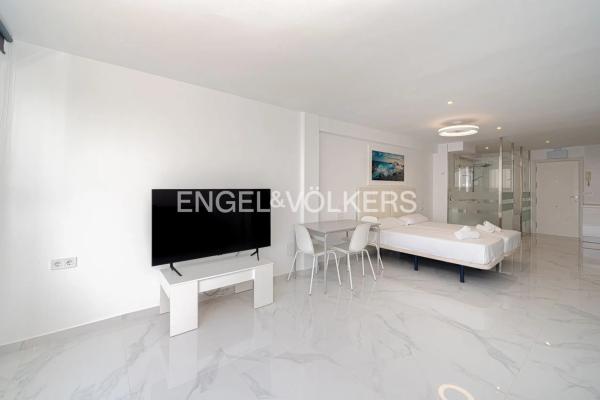 Estudio en avenida de Madrid, 26