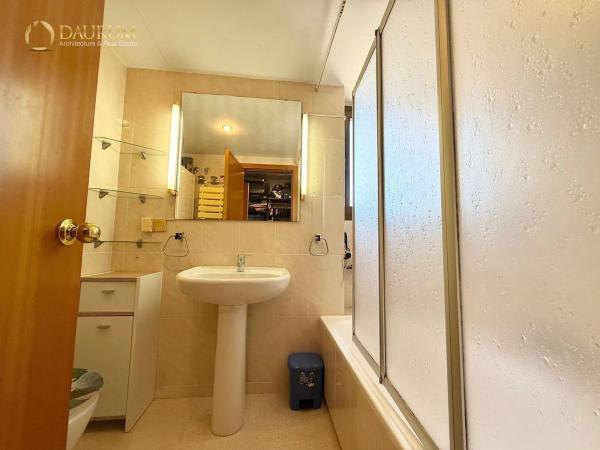 Piso en avenida Marina Alta