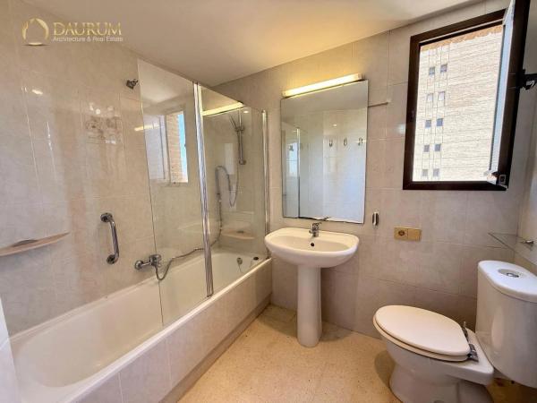 Piso en avenida Marina Alta