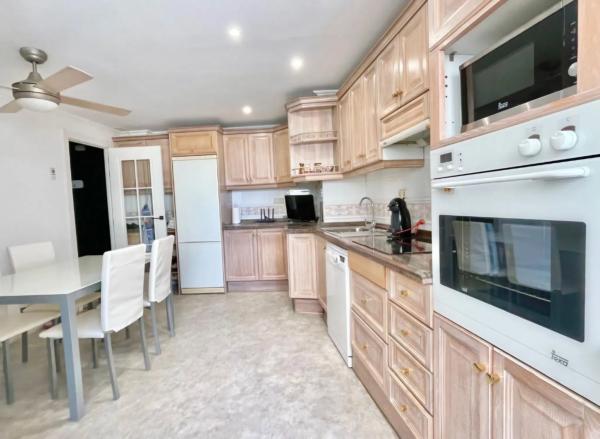 Ático en avenida Mare de Déu del Sofrat