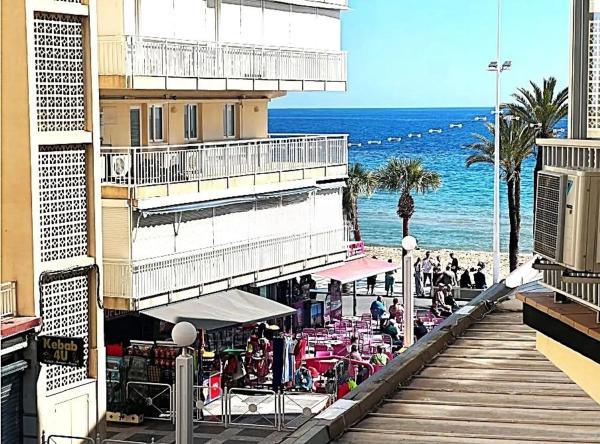 Piso en avenida Alcoi