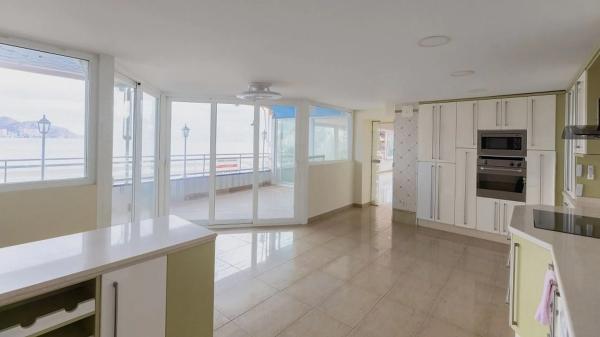 Ático en Playa Poniente