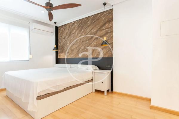 Piso en avenida Mare de Déu del Sofrat