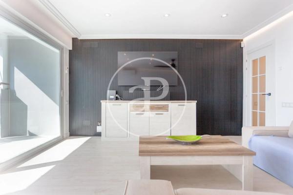 Piso en avenida Mare de Déu del Sofrat