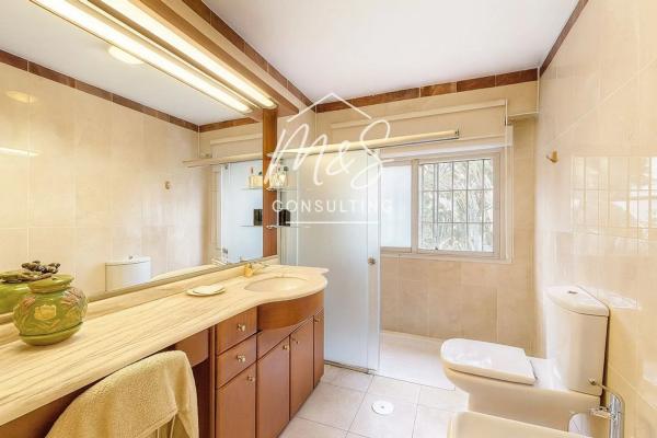 Piso en avenida de Madrid