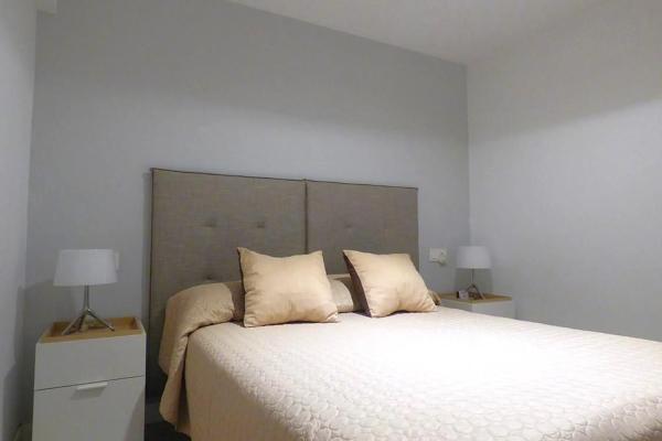 Piso en avenida de los Almendros, 4