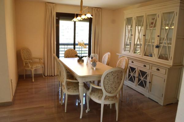 Dúplex en avenida Marina Baixa