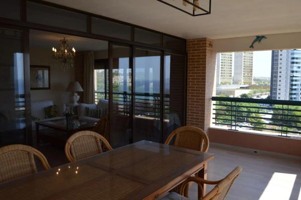 Dúplex en avenida Marina Baixa