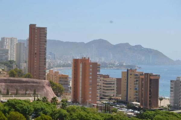 Dúplex en avenida Marina Baixa