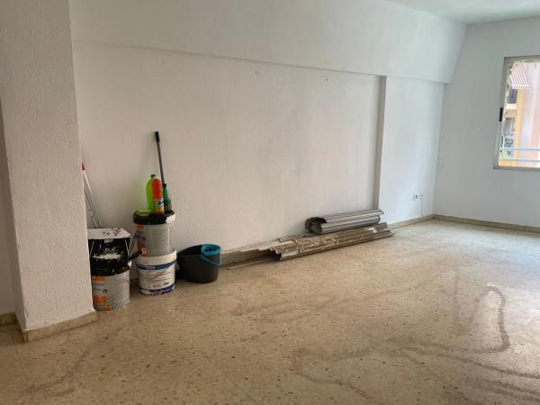 Piso en avenida Callosa D'Ensarrià s/n