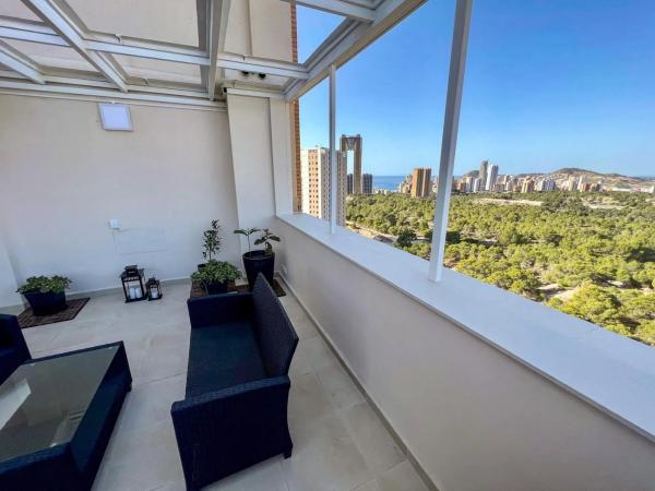 Ático en calle Presidente Adolfo Suárez