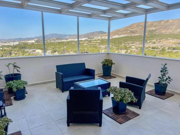 Ático en calle Presidente Adolfo Suárez