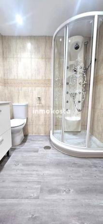 Piso en pasaje Rosaleda