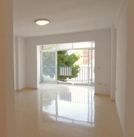 Estudio en avenida Ametlla de Mar, 18