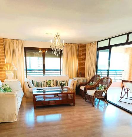 Piso en avenida Marina Baixa