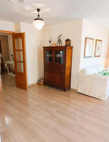 Piso en avenida Marina Baixa