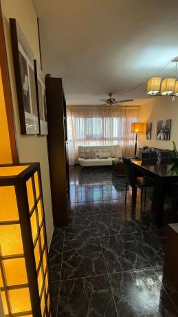 Piso en calle de Viena, 6