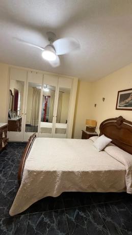 Piso en calle de Viena, 6