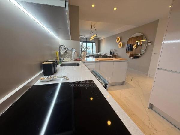 Piso en avenida República Argentina, 17