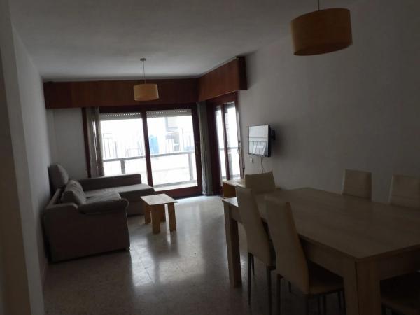 Piso en avenida Mare de Deu del Sofratge