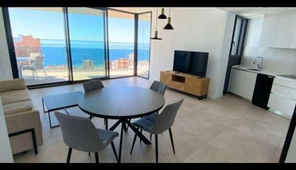 Piso en calle Presidente Adolfo Suárez