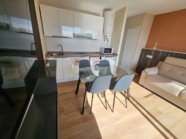 Estudio en avenida Juan Fuster Zaragoza, 3