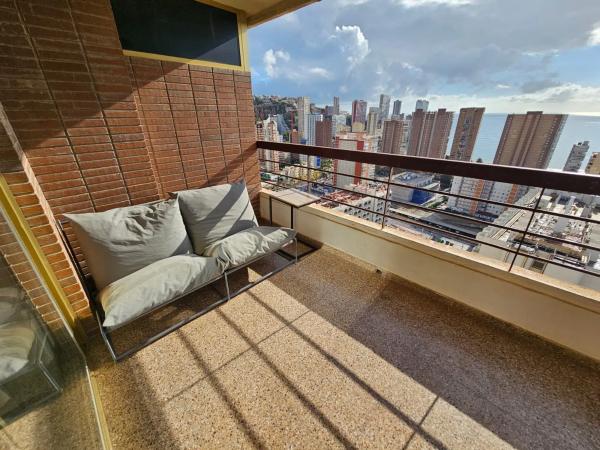 Estudio en avenida Juan Fuster Zaragoza, 3