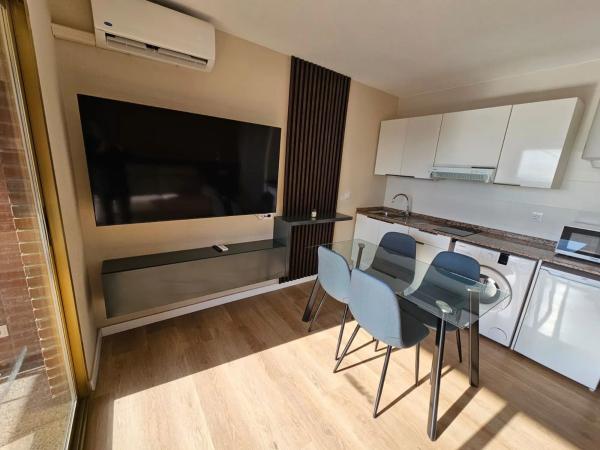 Estudio en avenida Juan Fuster Zaragoza, 3