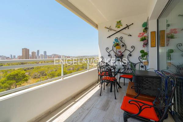 Piso en calle Presidente Adolfo Suárez, 20