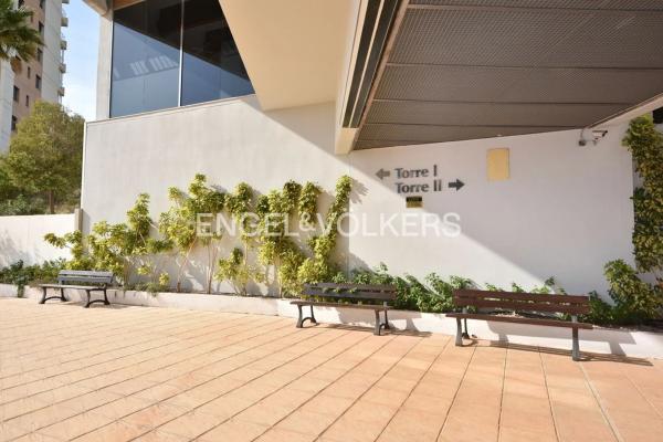 Piso en calle Presidente Adolfo Suárez, 20