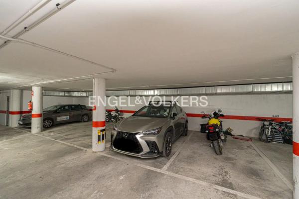 Piso en calle Presidente Adolfo Suárez, 20